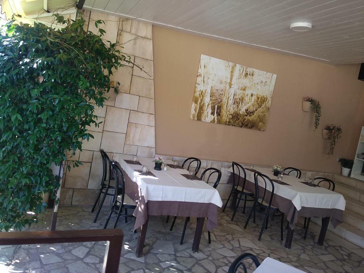 Hotel Autostello Castellana Grotte Eksteriør bilde